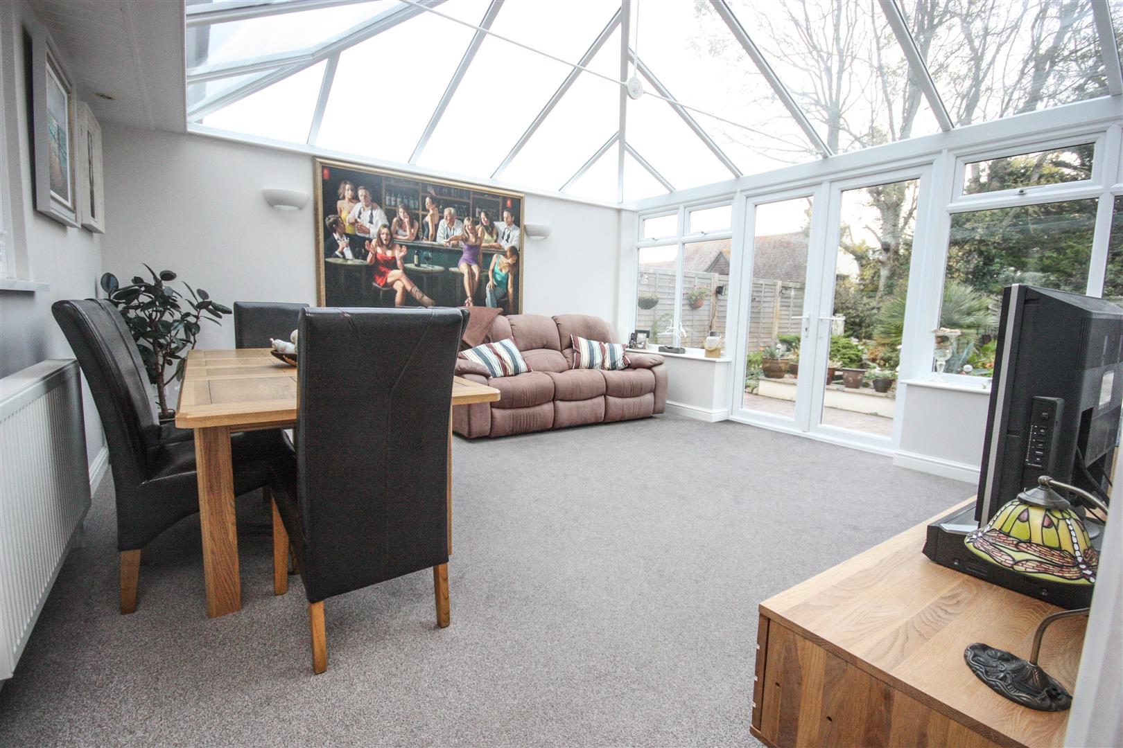 Conservatory (Dining Area)
